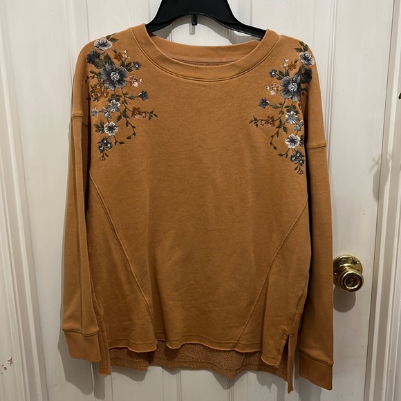American Eagle Outfitters Tops - American Eagle oversized sweatshirt. Size XS.